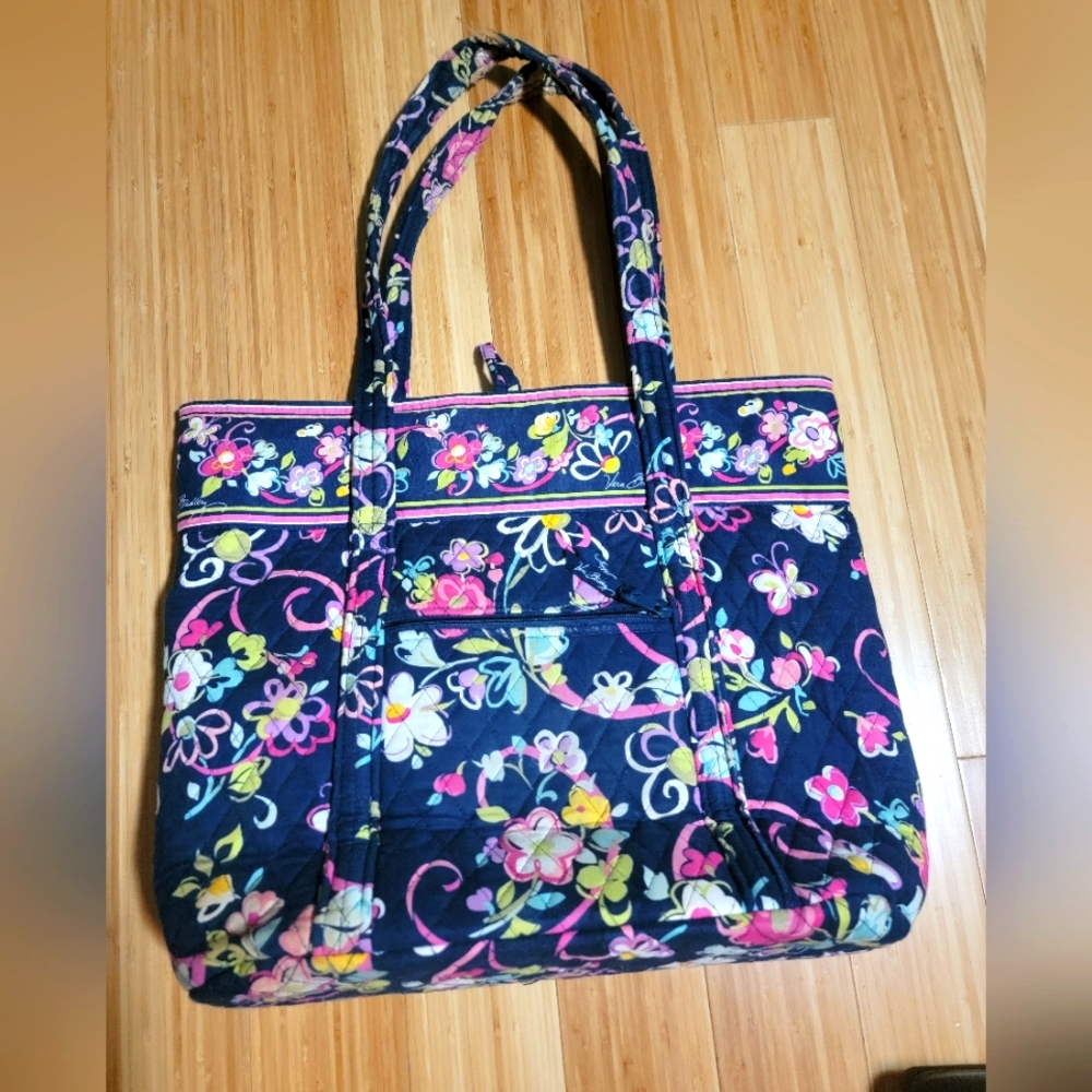 Vera Bradley tote bag